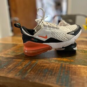 Nike Air Max 270
